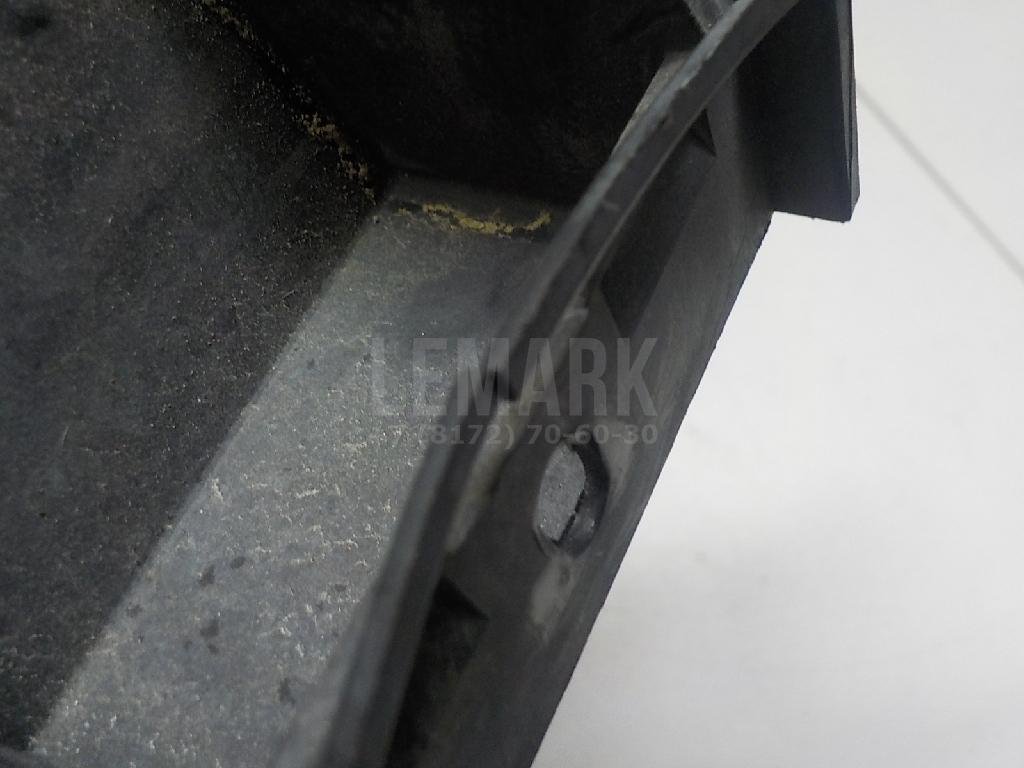 Направляющая заднего бампера правая