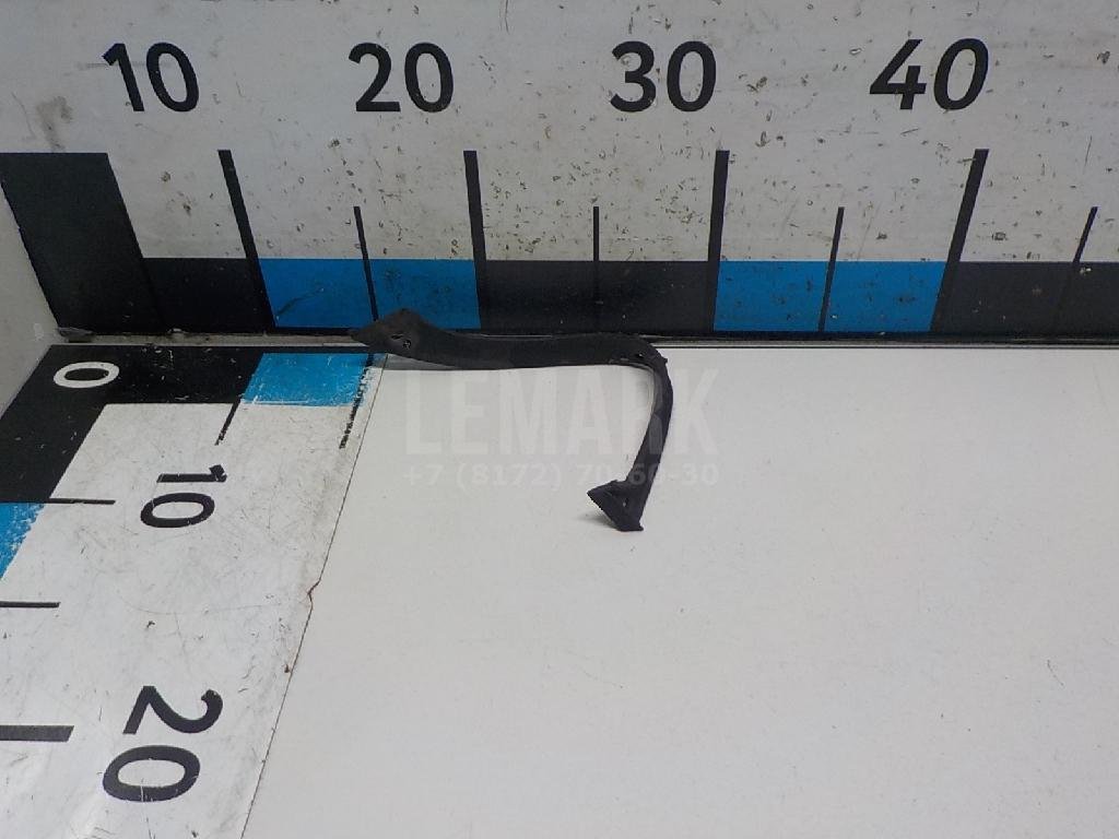 Уплотнитель фары для  Audi 80/90 [B2] 0-1986