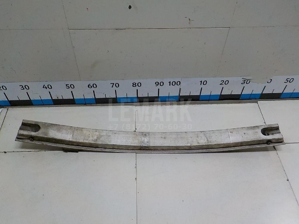 Усилитель переднего бампера