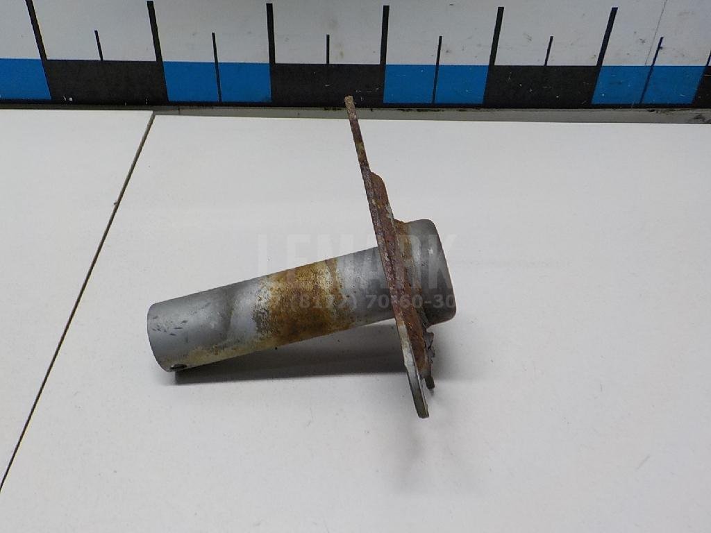 Кронштейн усилителя переднего бампера правый