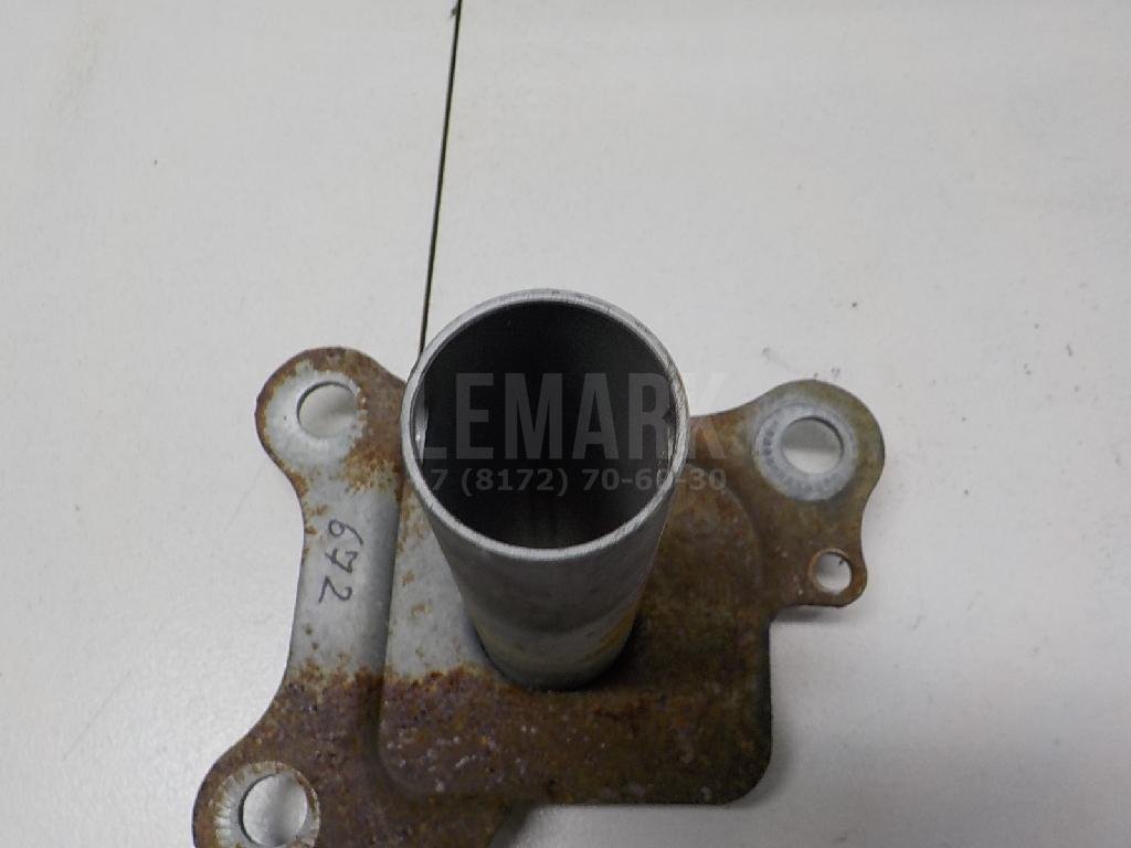 Кронштейн усилителя переднего бампера правый