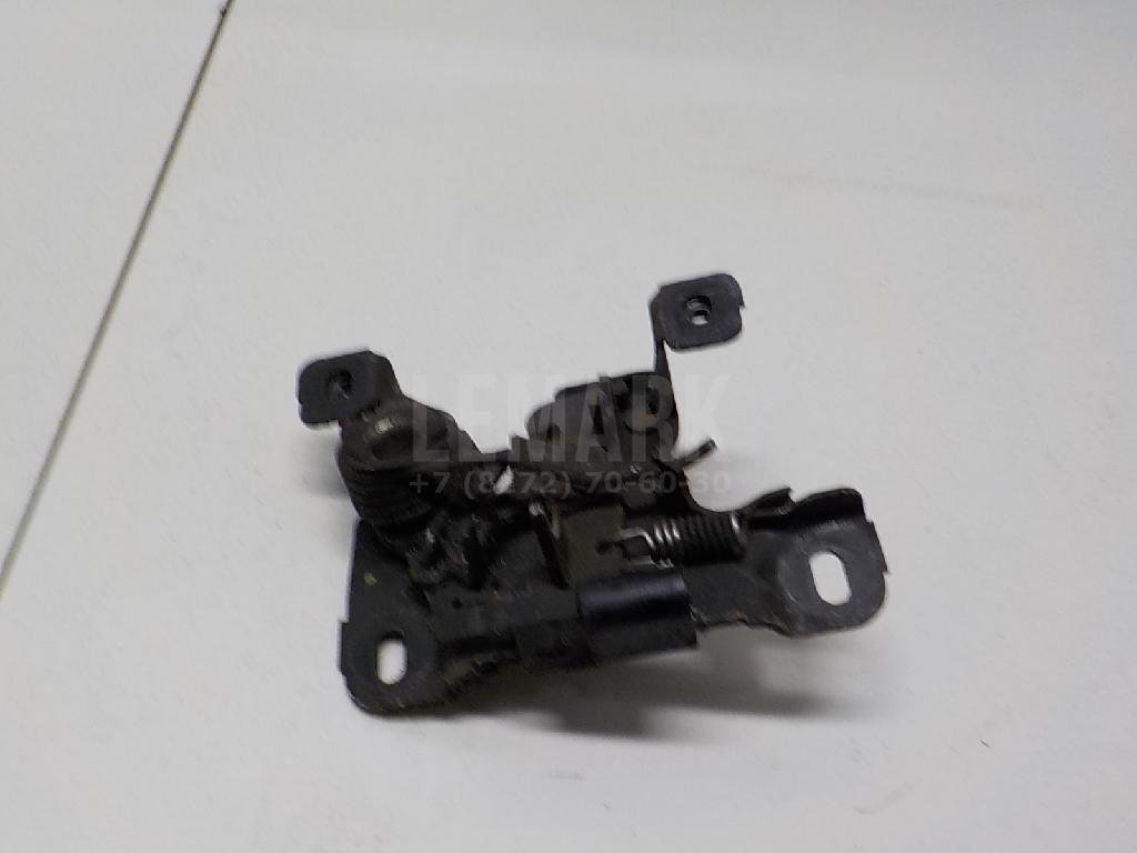 Замок капота