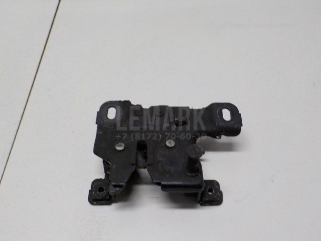 Замок капота