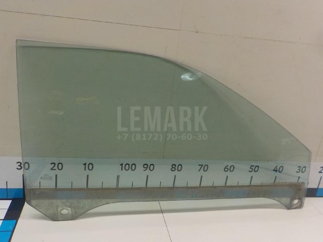 Стекло двери передней правой
