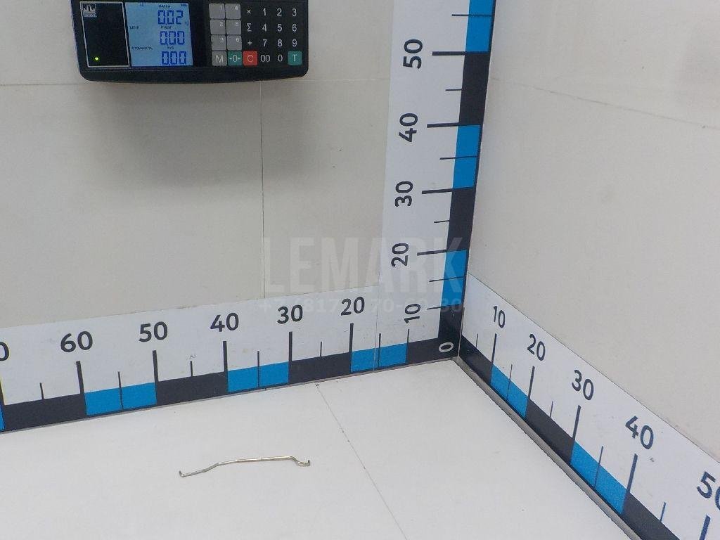 Тяга замка багажника