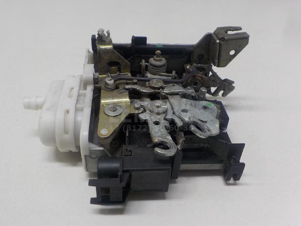 Замок двери передней правой