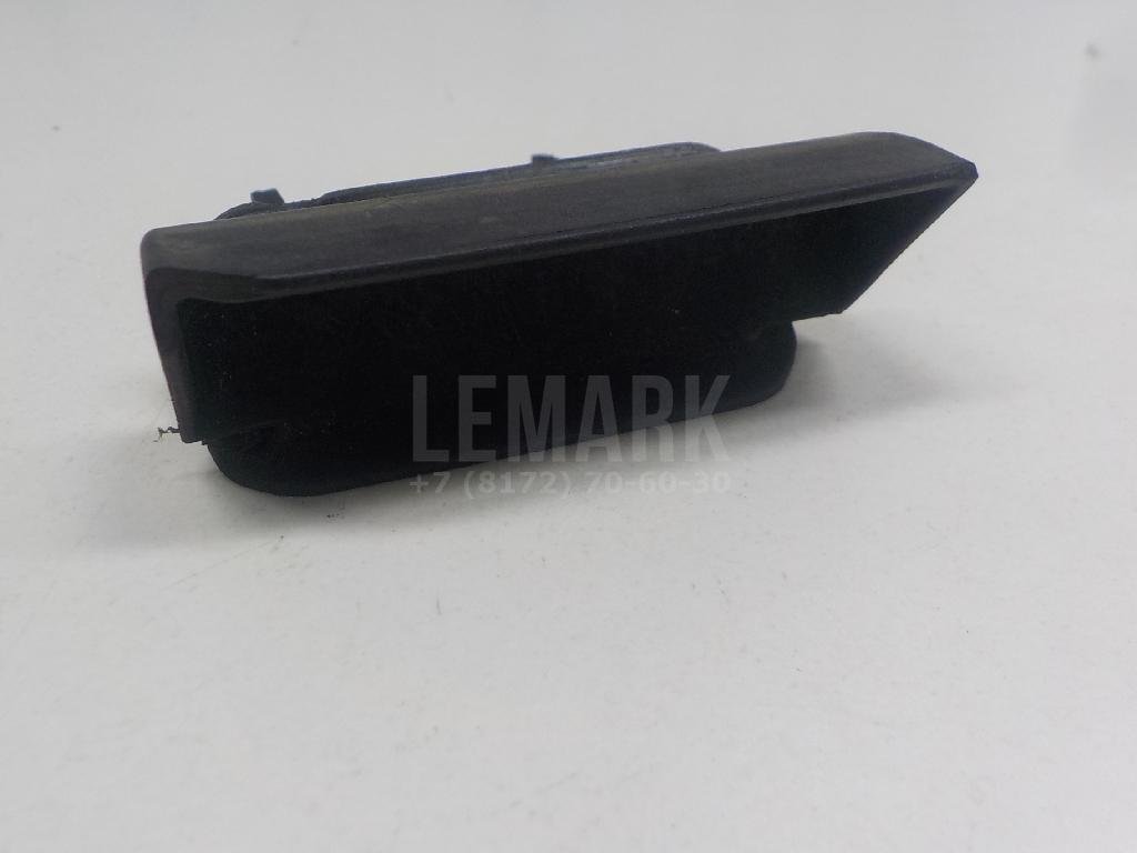 Ручка двери багажника наружная правая