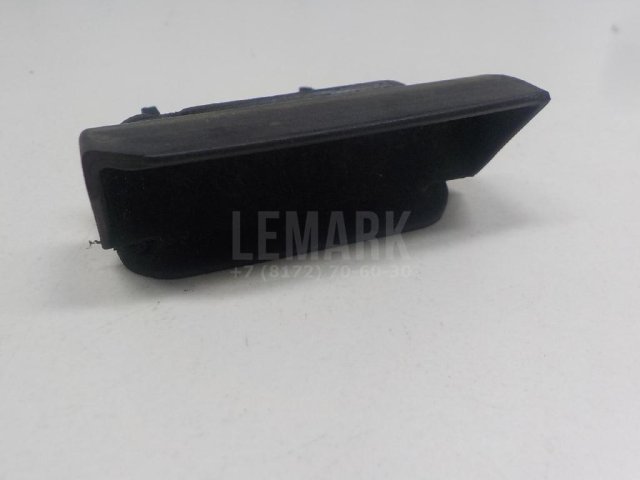 Ручка двери багажника наружная правая