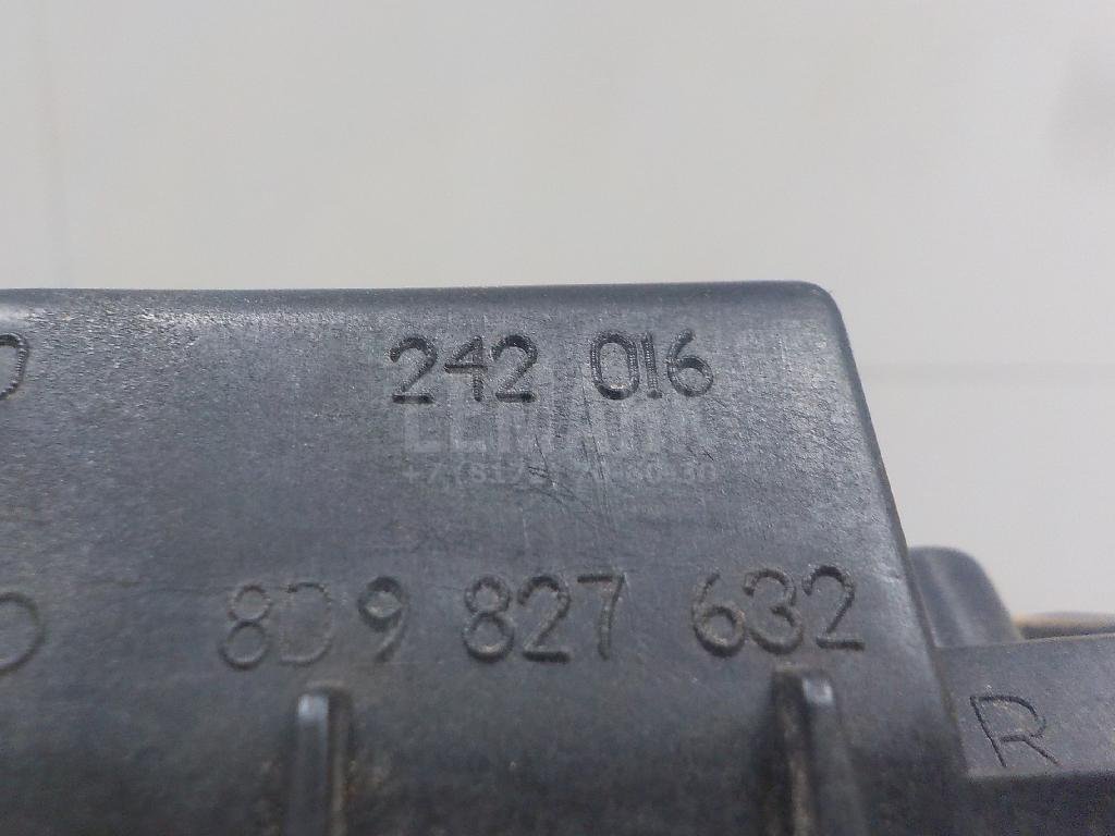 Кронштейн фонаря