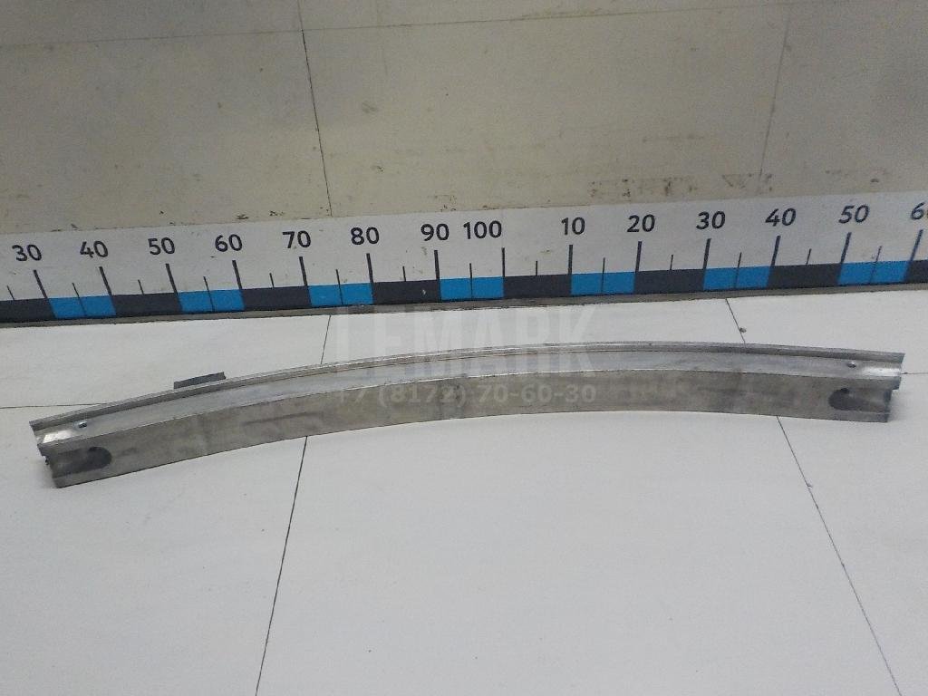 Усилитель переднего бампера