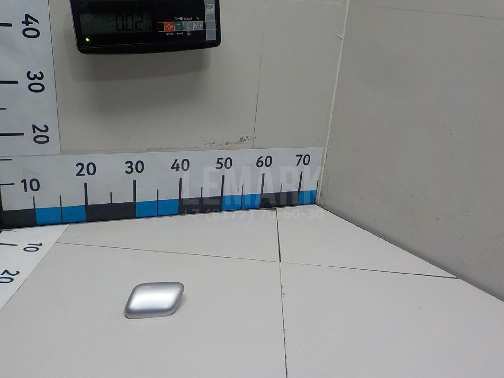 Крышка форсунки омывателя