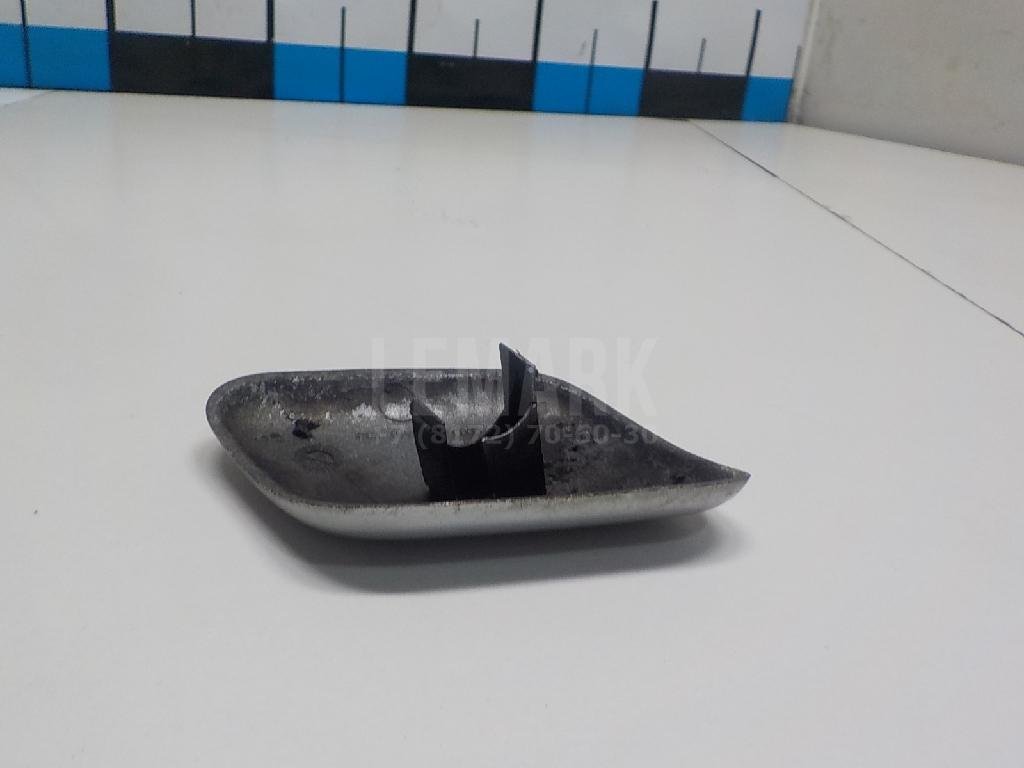 Крышка форсунки омывателя