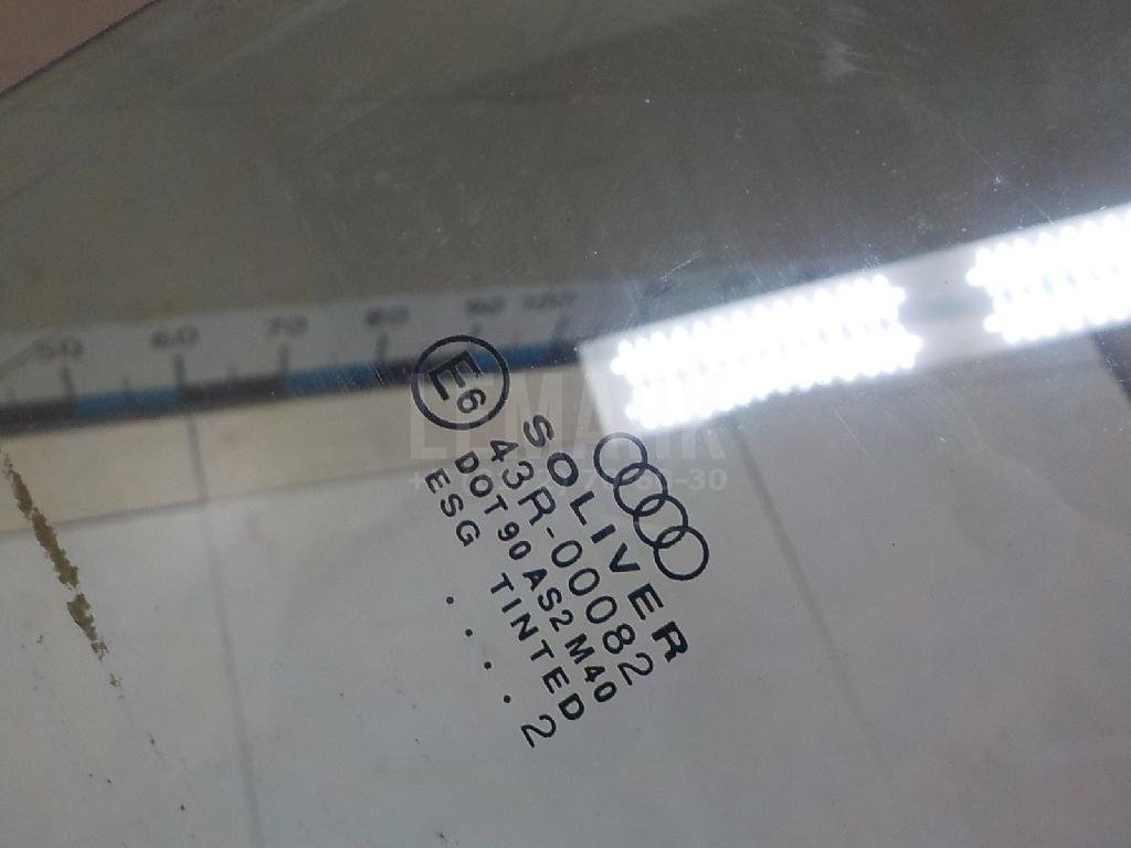 Стекло двери передней правой