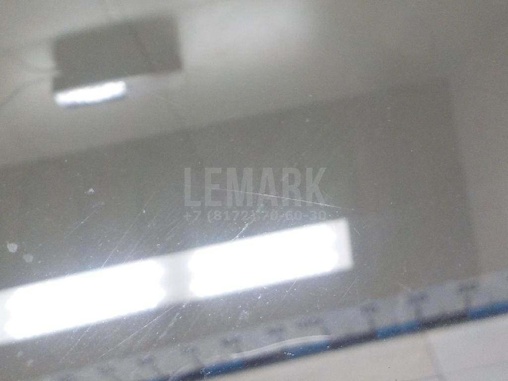 Стекло двери передней правой