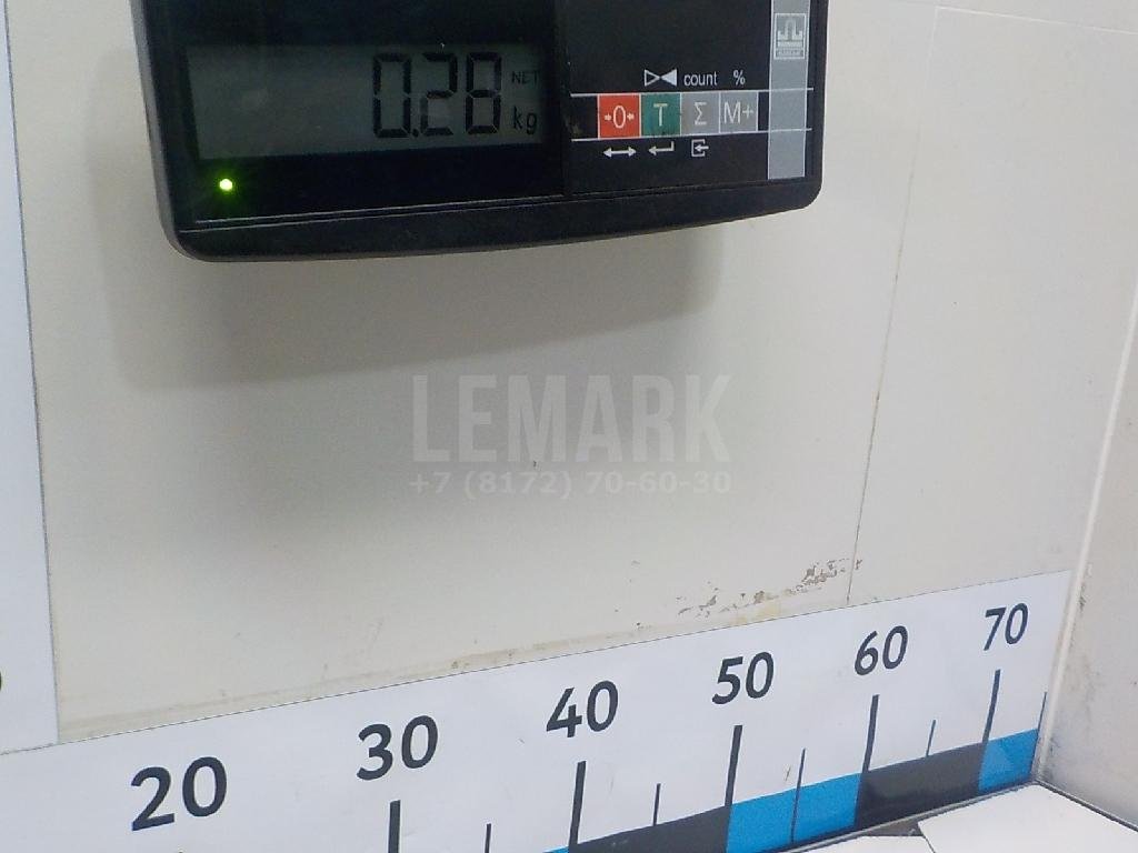 Вставка замка багажника