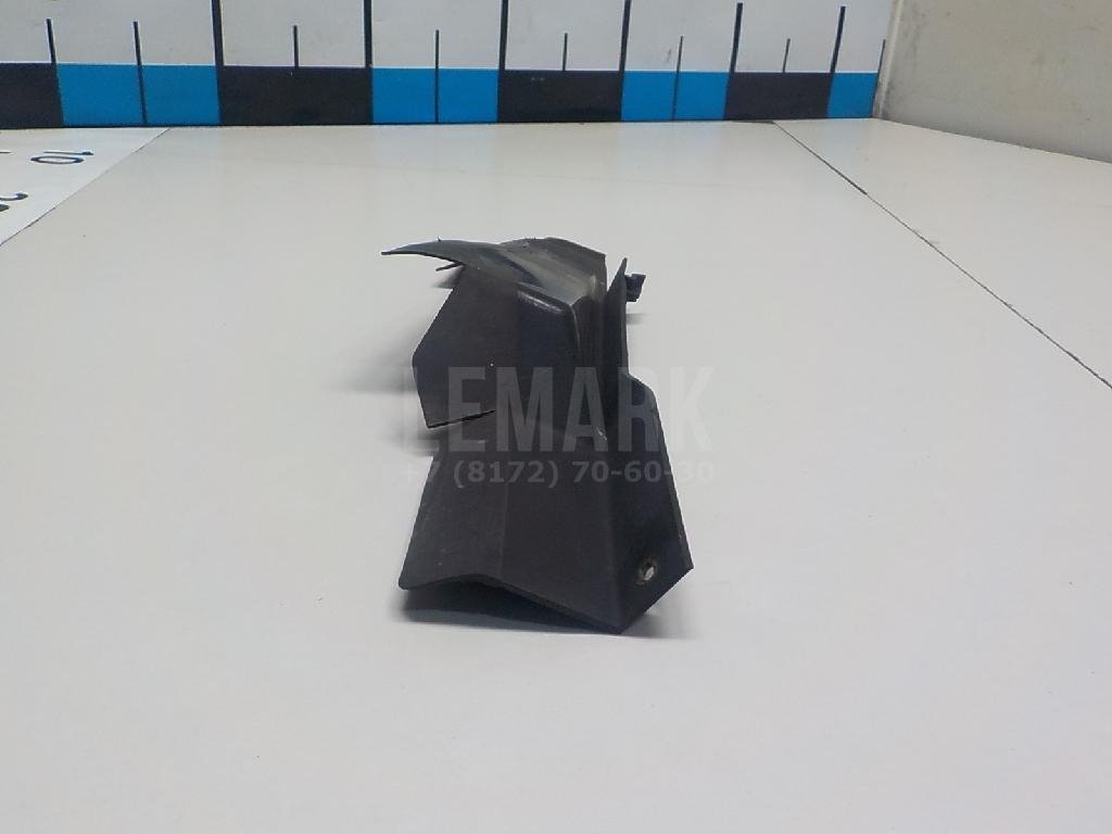 Воздуховод радиатора правый