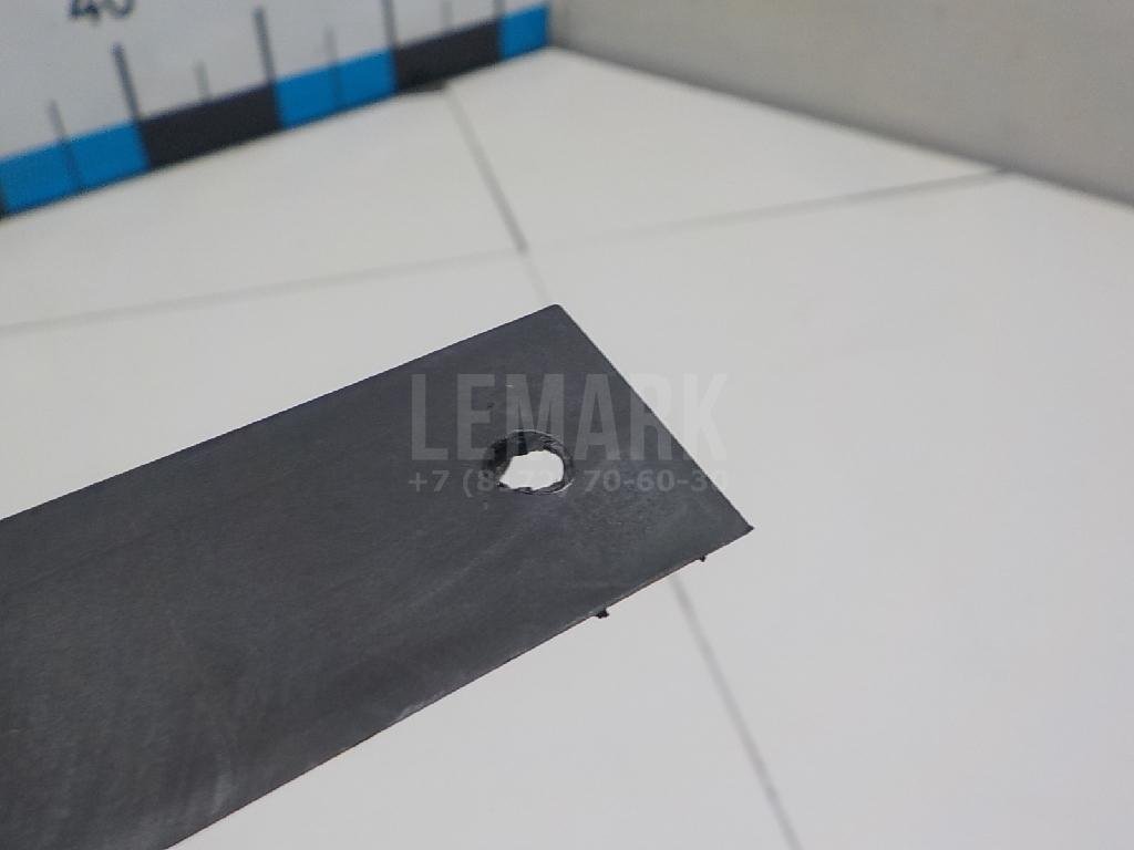 Воздуховод радиатора правый