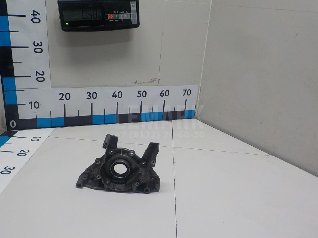 Крышка двигателя передняя