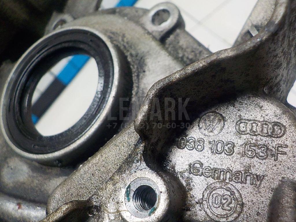 Крышка двигателя передняя