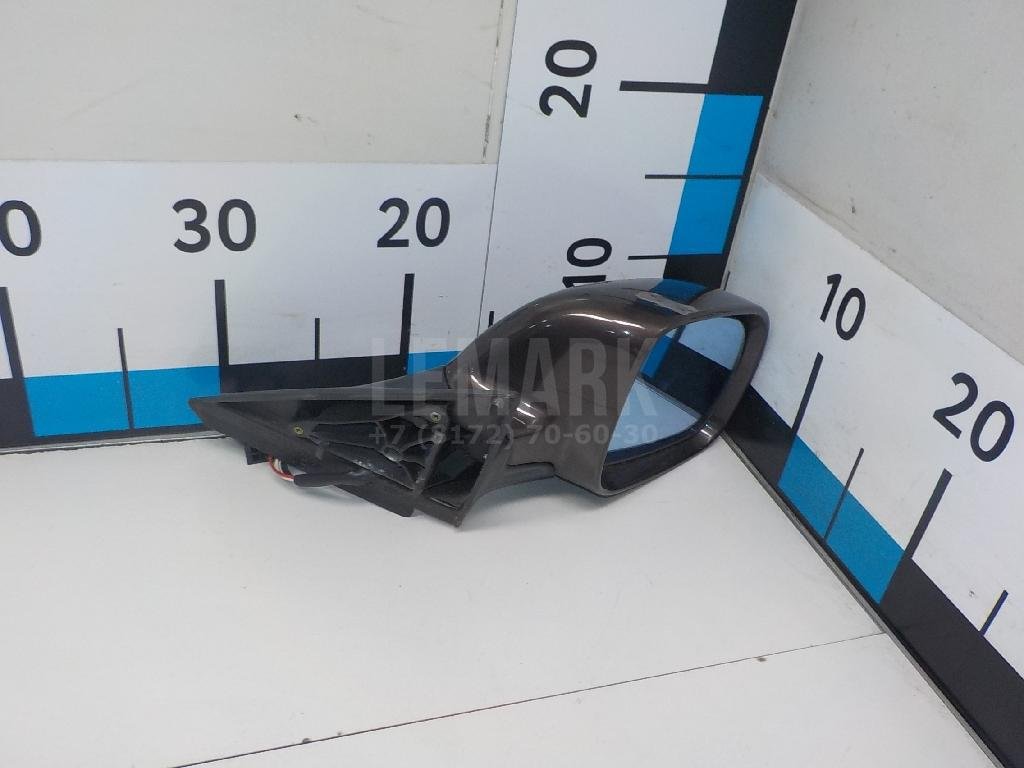 Зеркало правое электрическое