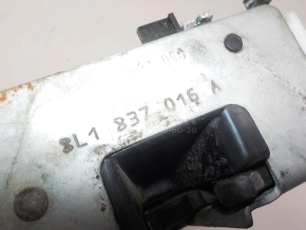 Замок двери передней правой