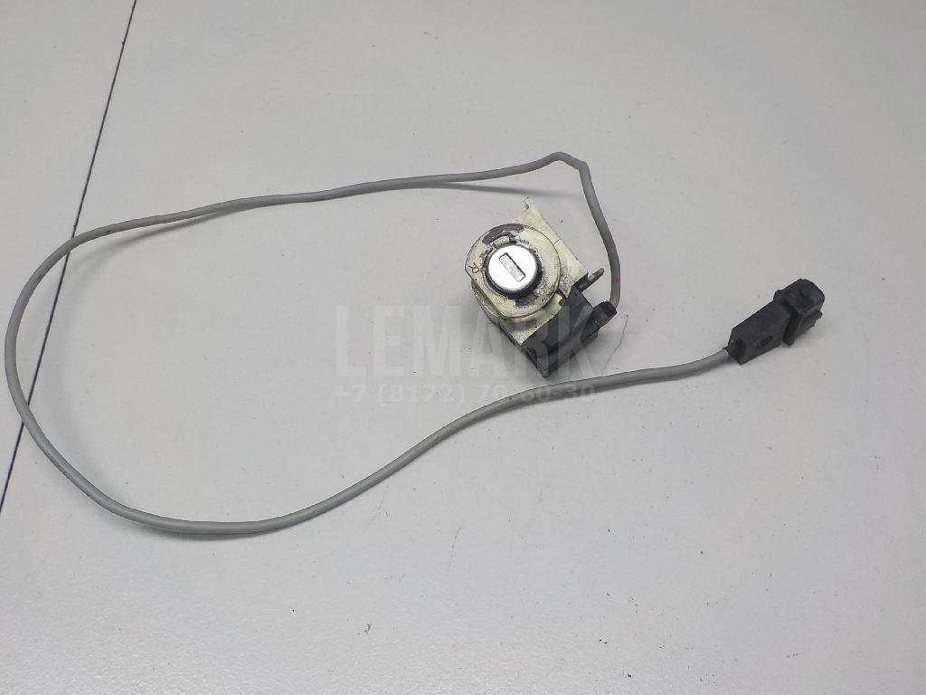 Вставка замка двери прав.