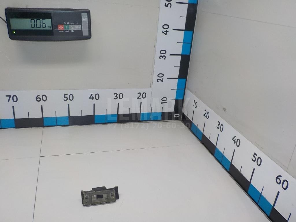 Кронштейн фонаря для  Audi A4 [B7] 2005-2007