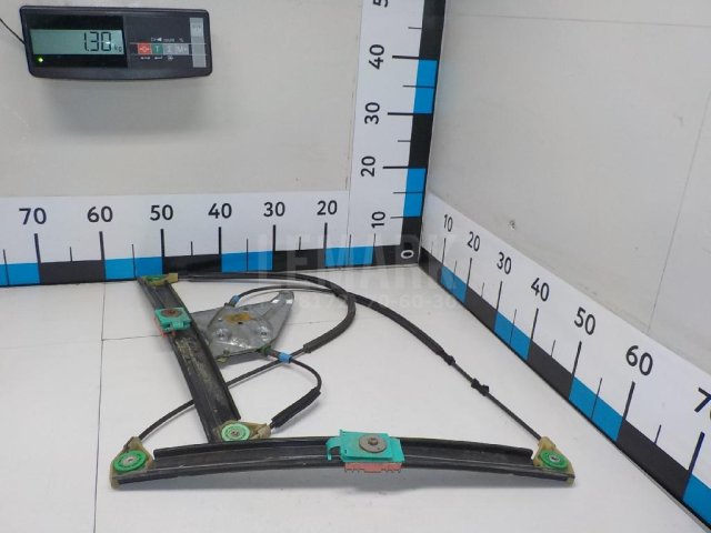 Стеклоподъемник электр. передний левый