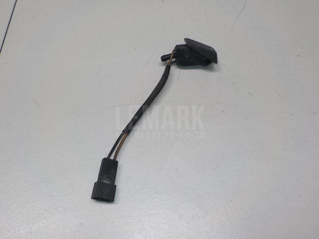 Форсунка омывателя лобового стекла