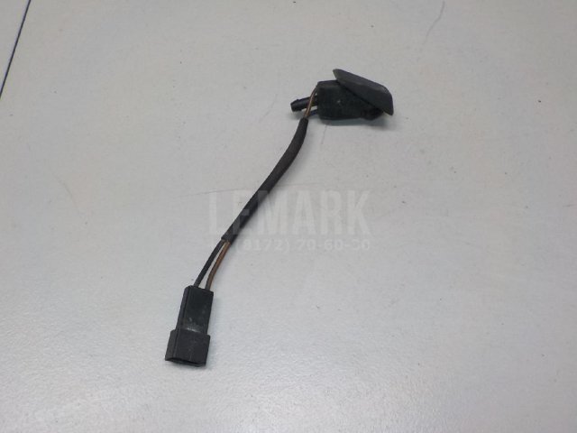 Форсунка омывателя лобового стекла