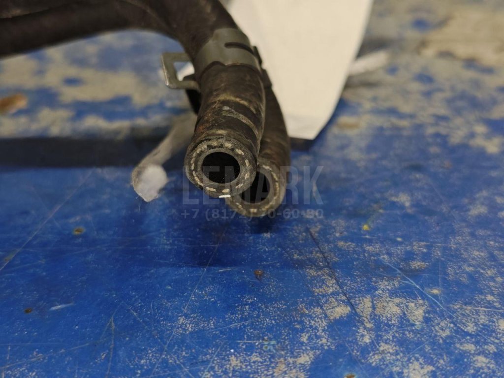 Трубка топливная