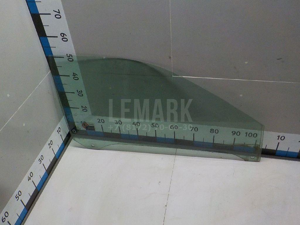 Стекло двери передней правой