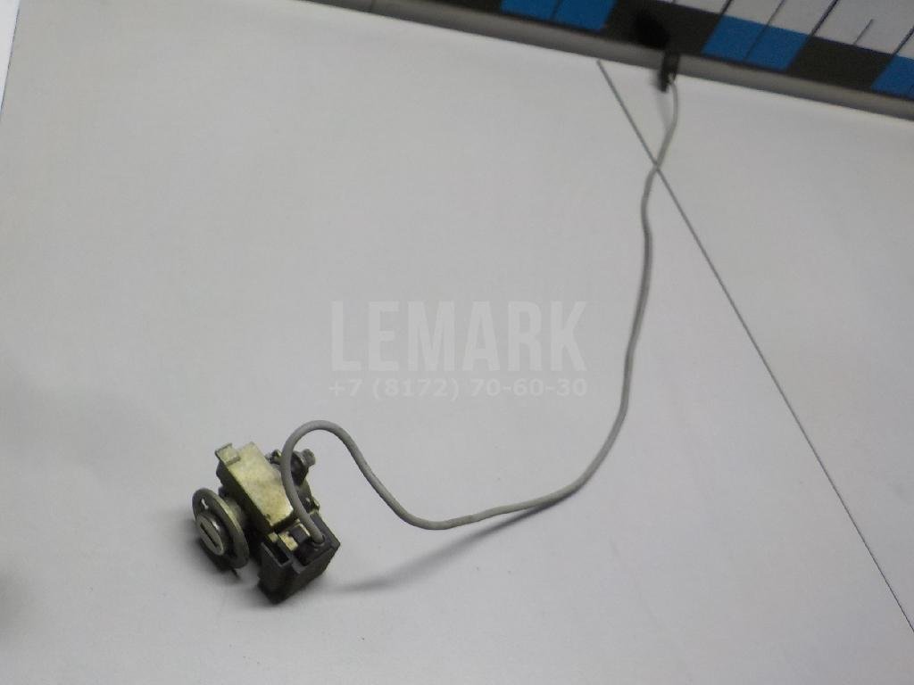 Вставка замка двери прав.