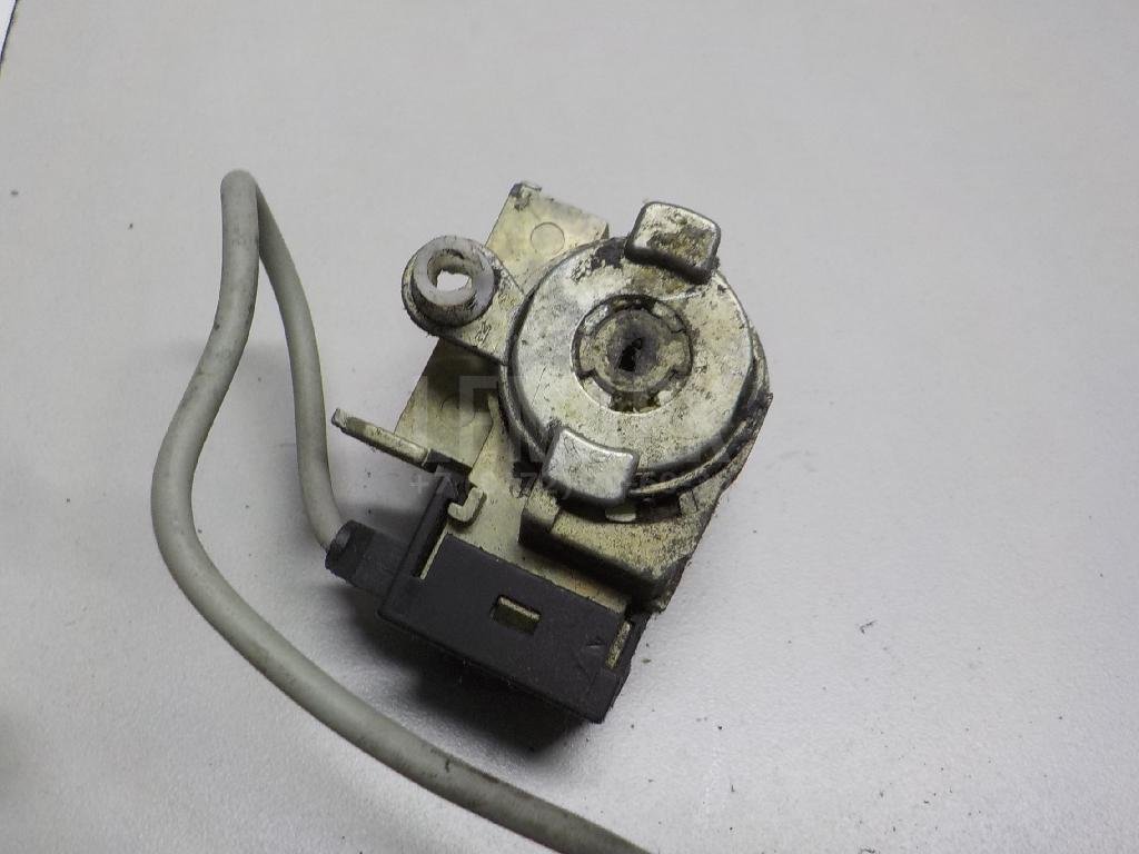 Вставка замка двери прав.