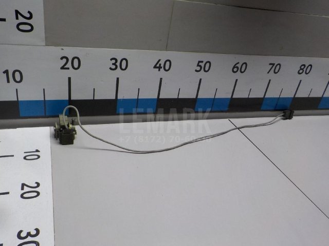 Вставка замка двери прав.