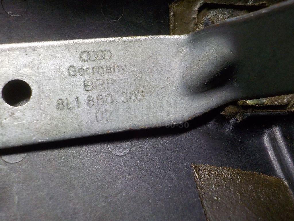 Крышка подушки безопасности (в торпедо)