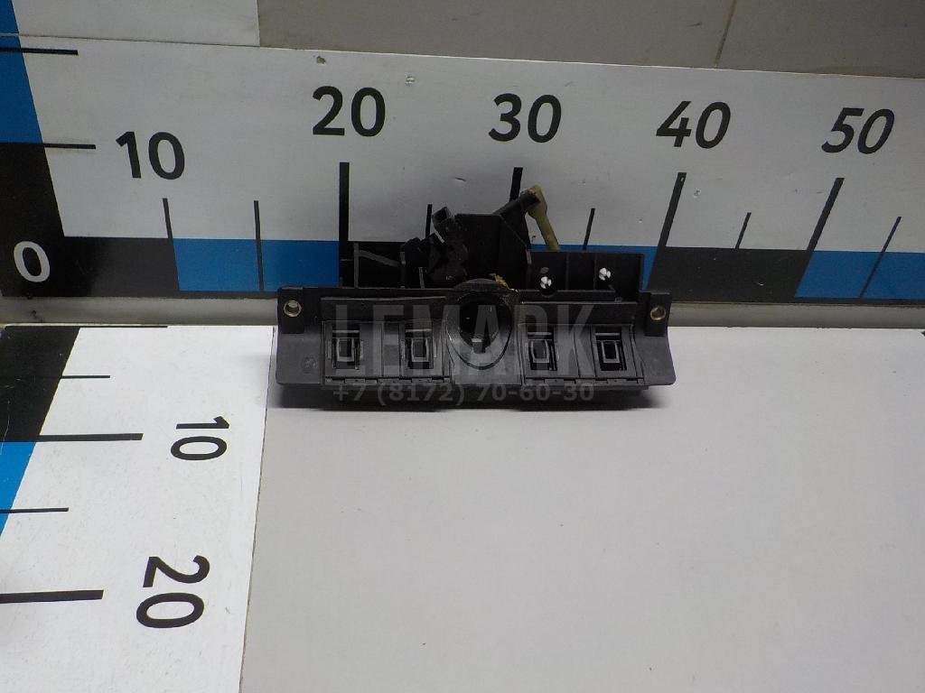 Замок багажника