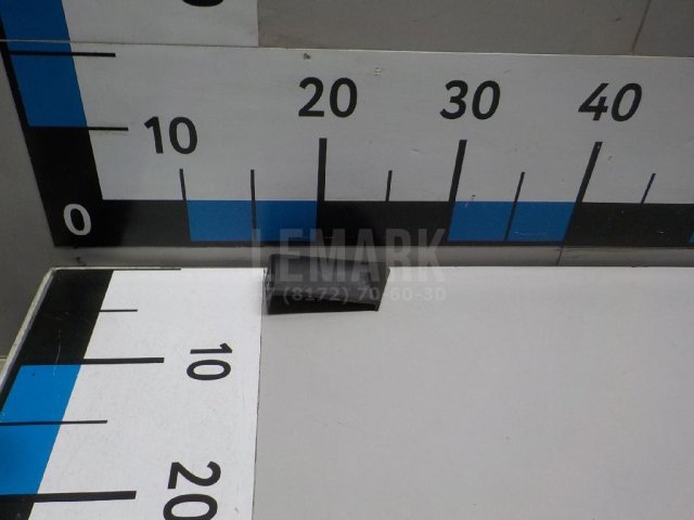 Молдинг переднего правого крыла