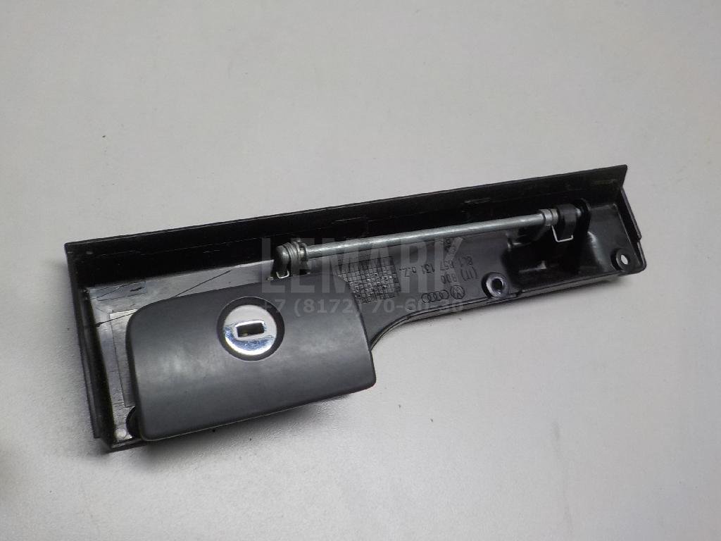 Замок бардачка