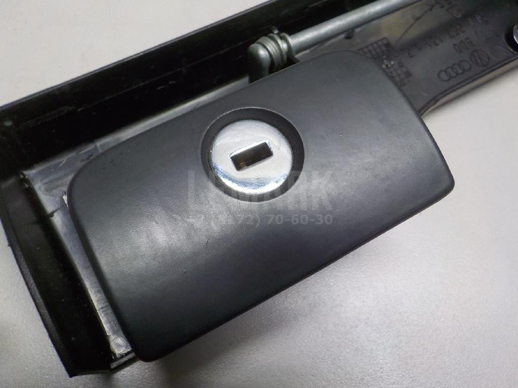 Замок бардачка