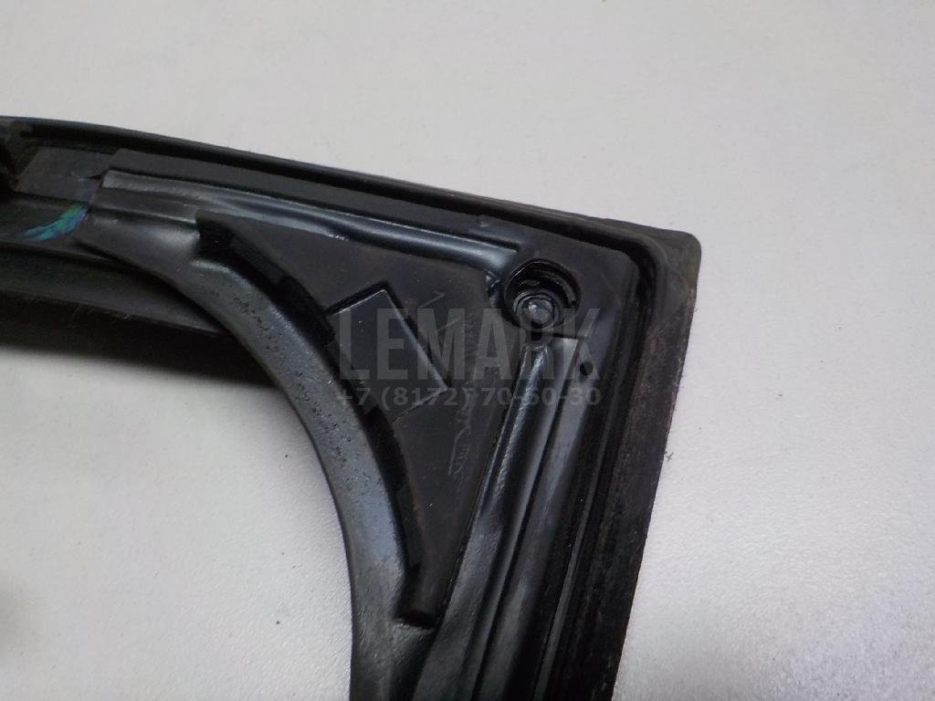 Уплотнитель двери