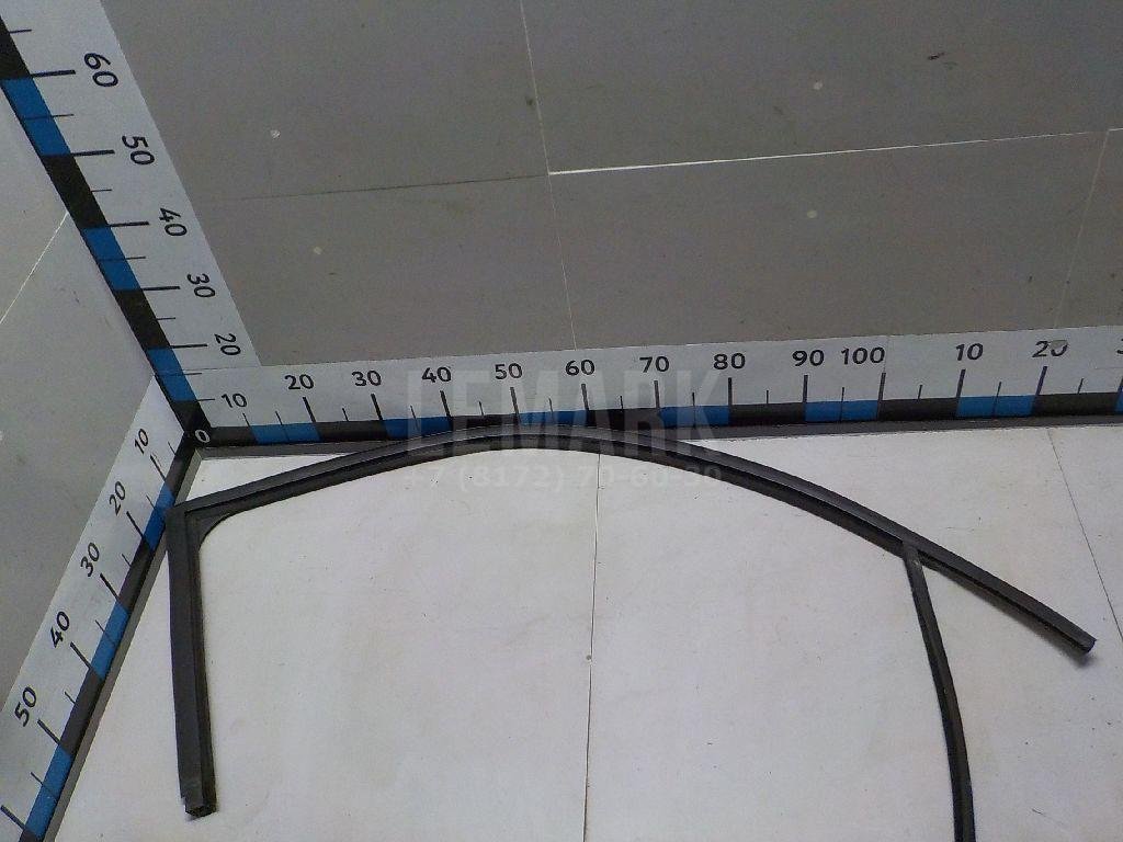 Уплотнитель двери