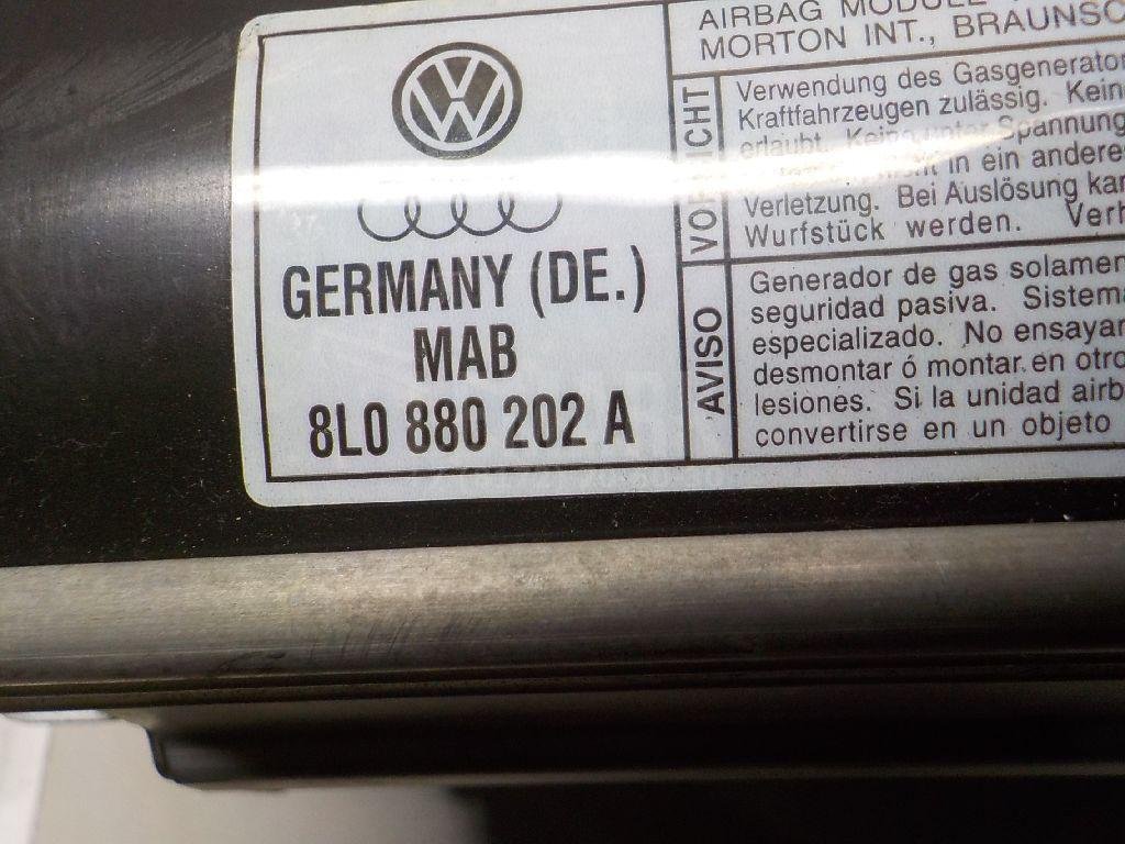 Подушка безопасности пассажирская (в торпедо)