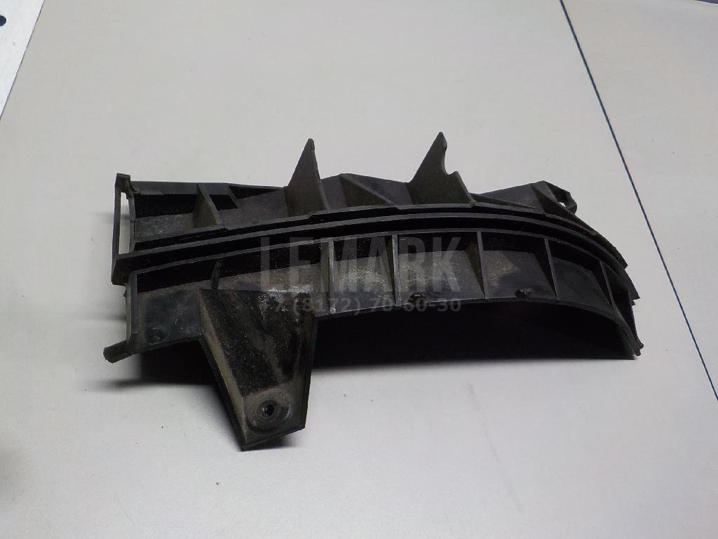 Направляющая заднего бампера правая