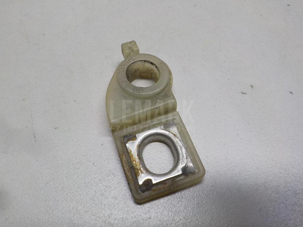 Кронштейн крепления фары