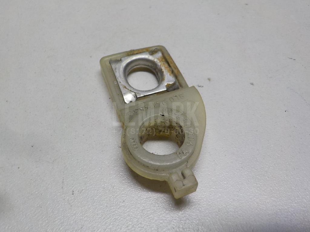 Кронштейн крепления фары