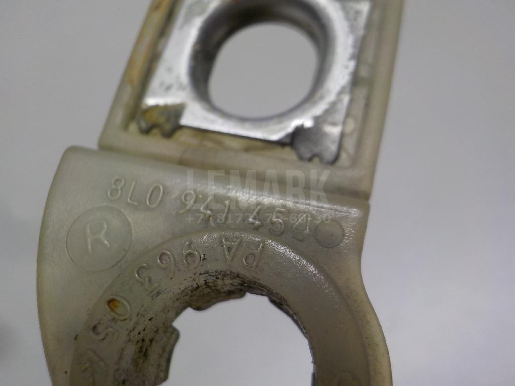 Кронштейн крепления фары