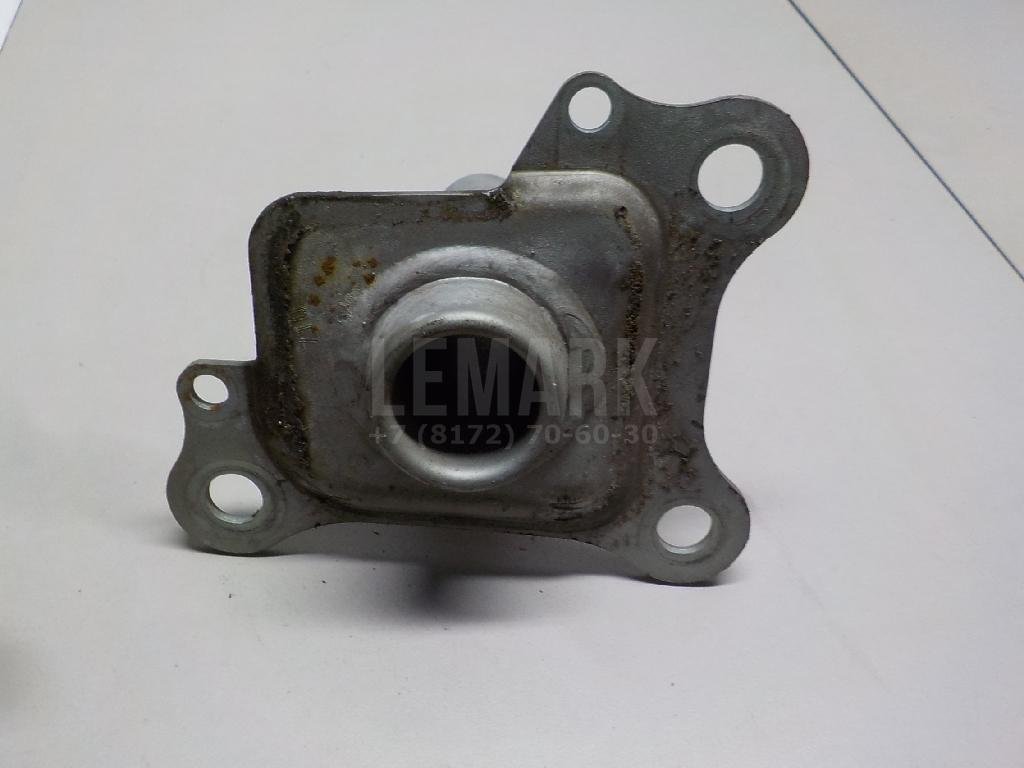 Кронштейн усилителя переднего бампера левый