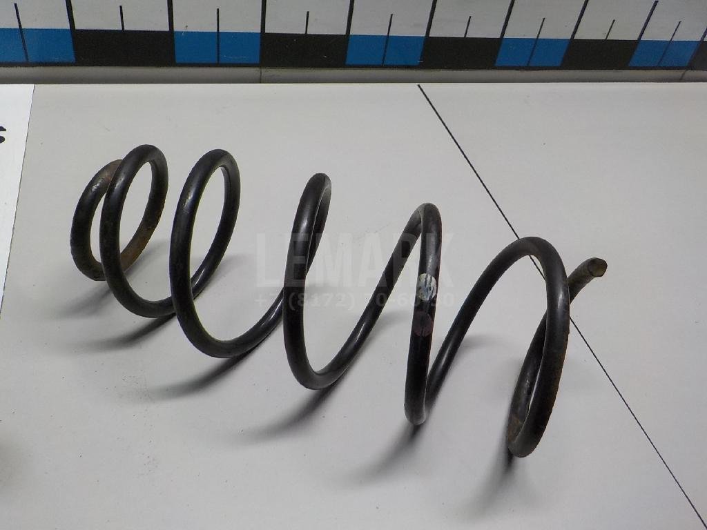 Пружина передняя