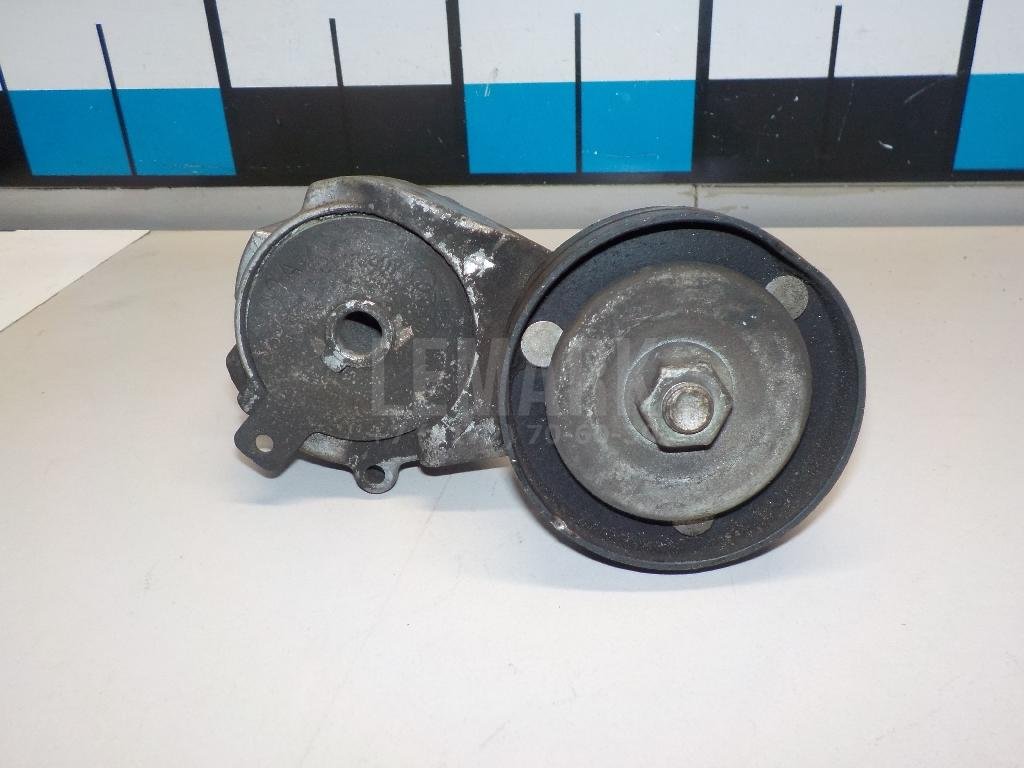 Ролик-натяжитель ручейкового ремня